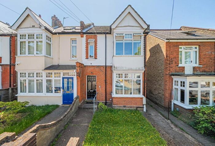 1 Bedroom Apartment For Sale In Blenheim Road, Bromley, BR1