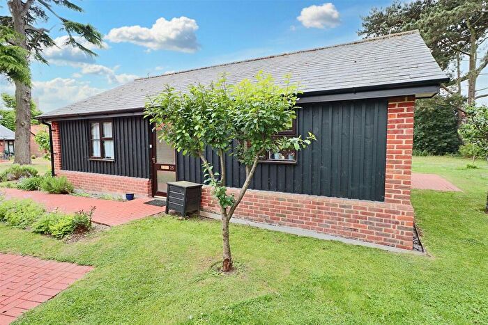 2 Bedroom Bungalow For Sale In Chapel Road, Carlton Colville, Lowestoft, NR33