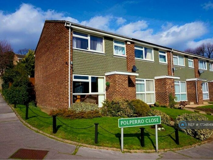 3 Bedroom End Of Terrace House To Rent In Polperro Close, Orpington, BR6