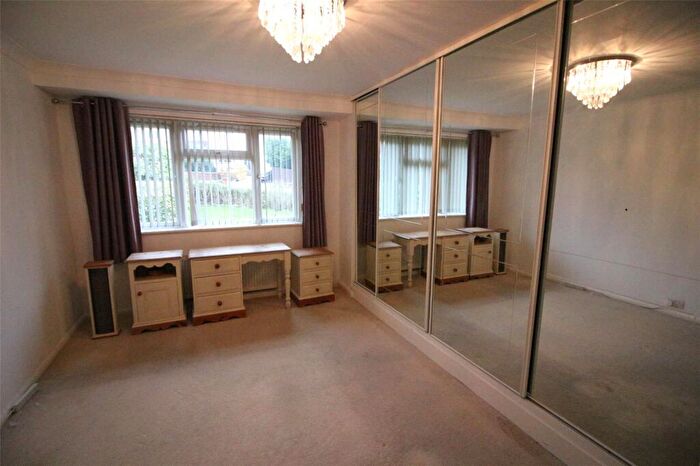 2 Bedroom Bungalow For Sale In Charterhouse Road, Orpington, BR6