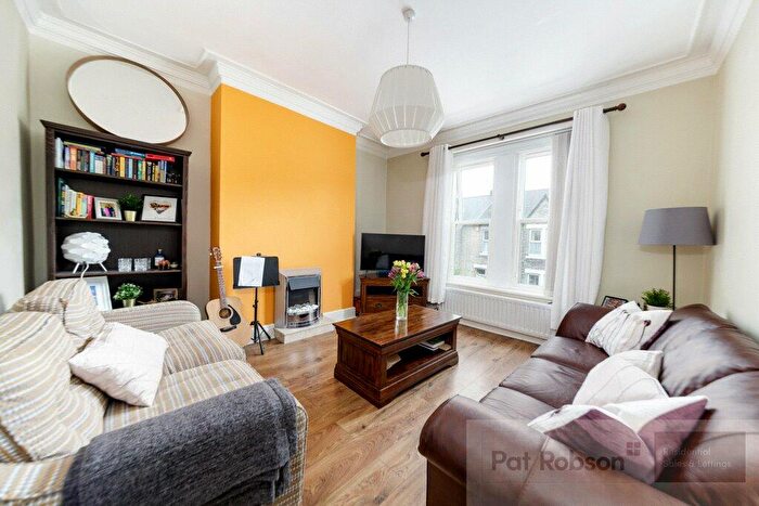 2 Bedroom Apartment To Rent In Eighth Avenue, Heaton, Newcastle Upon Tyne, NE6