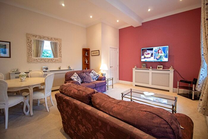 2 Bedroom Flat For Sale In Clifton Road, Ruddington, Nottingham, NG11
