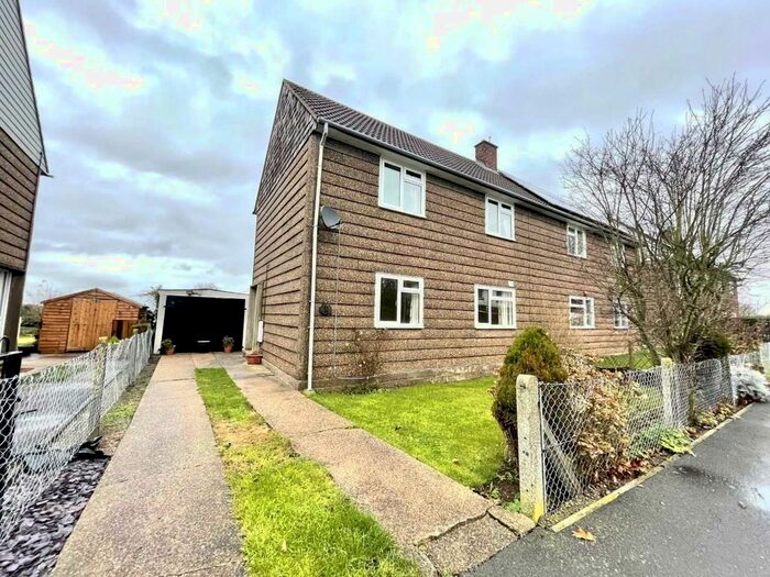 3 Bedroom Semi-Detached House To Rent In Brumby Crescent, Waddington, Lincoln, Lincolnshire LN5