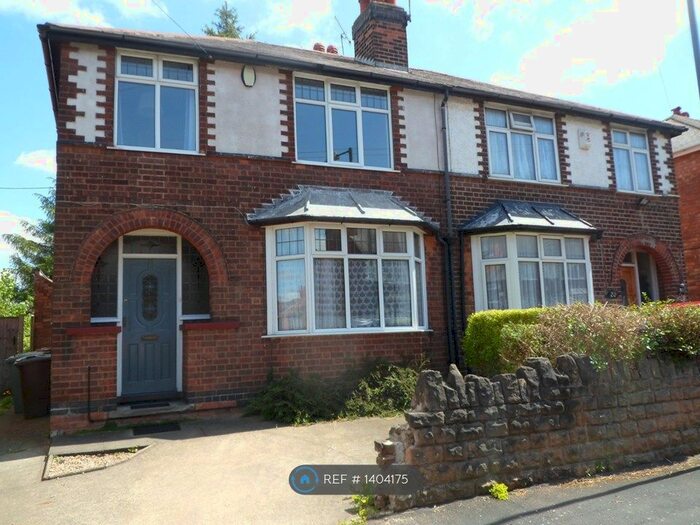 3 Bedroom Semi-Detached House To Rent In Homefield Road, Nottingham, NG8