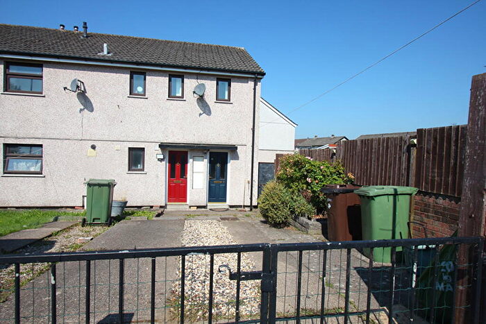 2 Bedroom Flat For Sale In Clos Guto, Porset Park, Caerphilly, CF83