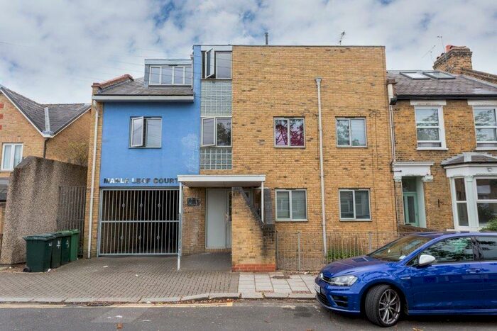 1 Bedroom Flat To Rent In Maple Leaf Court, E13