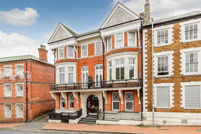 1 Bedroom Property To Rent In High Street, Wellingborough, NN8