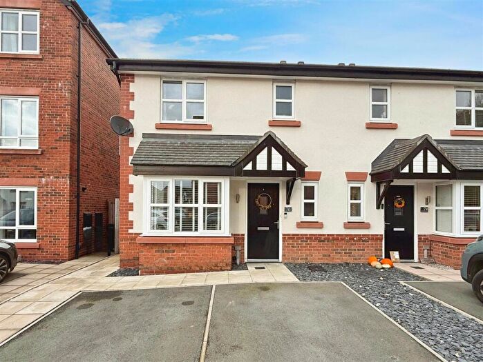 3 Bedroom Semi Detached House For Sale In Waterways Avenue, Macclesfield, SK11