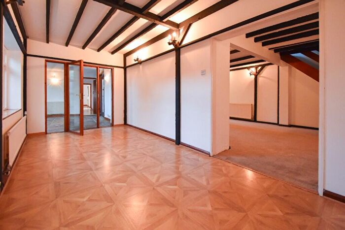 3 Bedroom House To Rent In Horseman Side, Brentwood, Essex, CM14