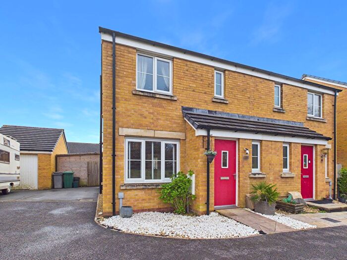 3 Bedroom Semi Detached House For Sale In Gatehouse View, Pembroke, SA71