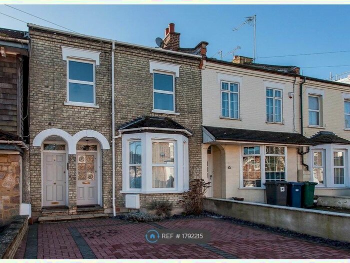 1 Bedroom Flat To Rent In East Barnet, New Barnet, EN4