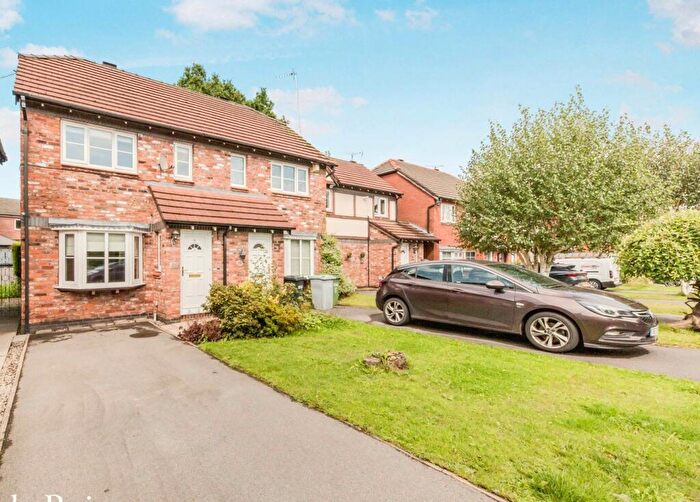 2 Bedroom End Of Terrace House For Sale In Home Farm Avenue, Macclesfield, Cheshire, SK10