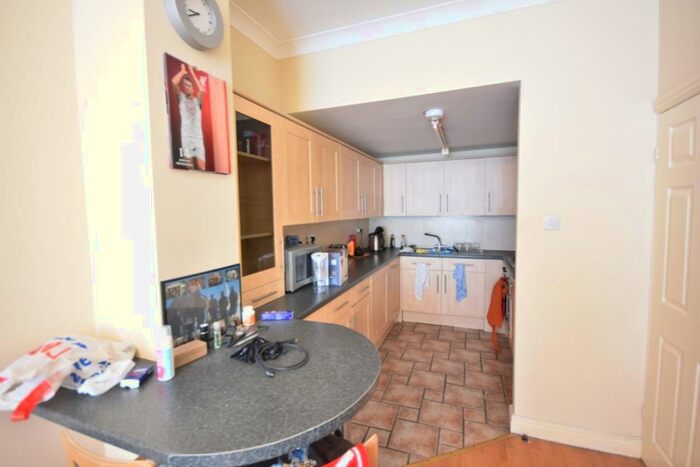 1 Bedroom Flat To Rent In Tower House, Newcastle Upon Tyne, NE1