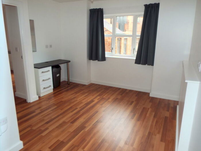 2 Bedroom Apartment To Rent In Clyde Court, Leicester, LE1