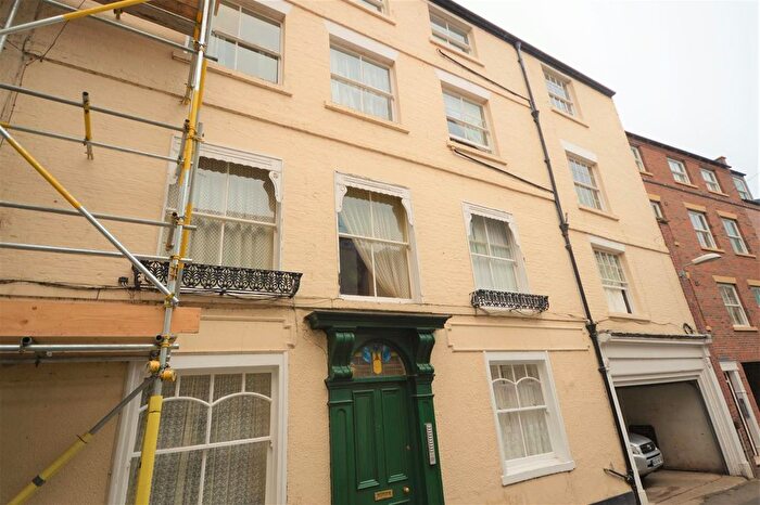2 Bedroom Flat To Rent In King Street, Scarborough, YO11
