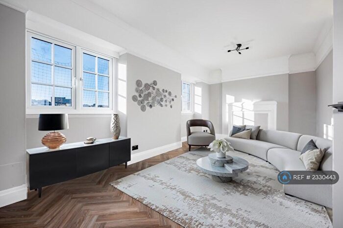 2 Bedroom Flat To Rent In Richmond Chambers, Bournemouth, BH2