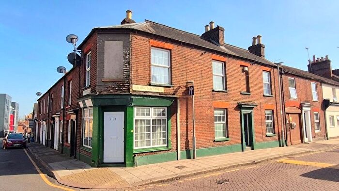 1 Bedroom Maisonette For Sale In Wellington Street, Luton, LU1