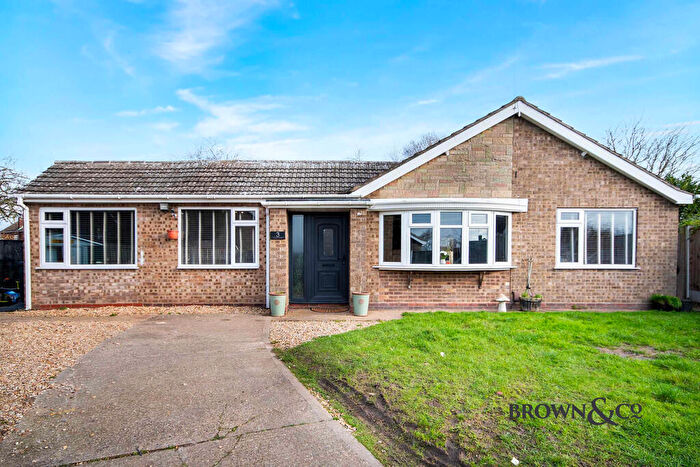 4 Bedroom Detached Bungalow For Sale In Rosehill Close, Saxilby, LN1