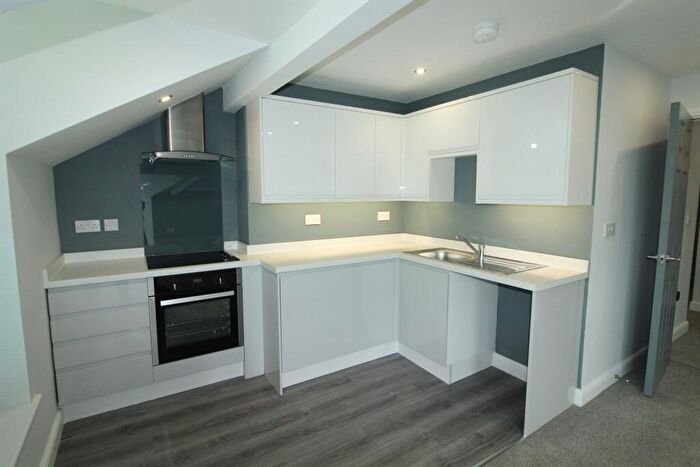 2 Bedroom Apartment To Rent In Church Lane, Pudsey, LS28