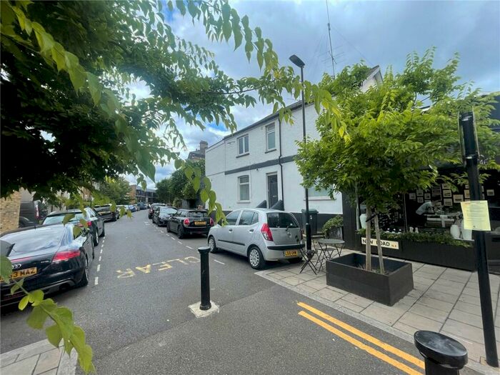 1 Bedroom Apartment To Rent In Park Road, London, N8
