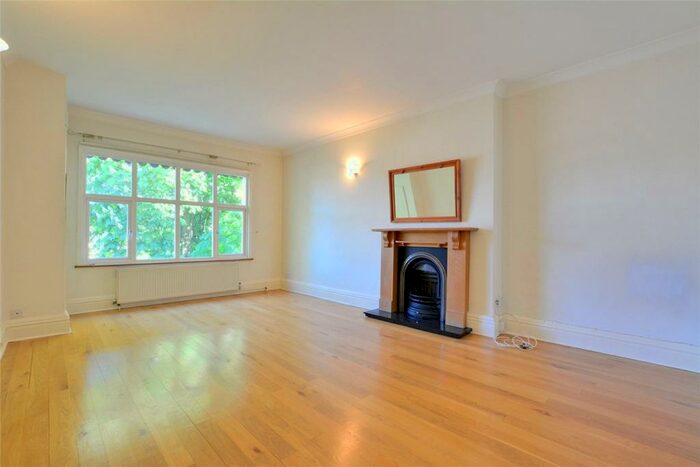 2 Bedroom Apartment To Rent In Glenluce Road, Blackheath, London, SE3