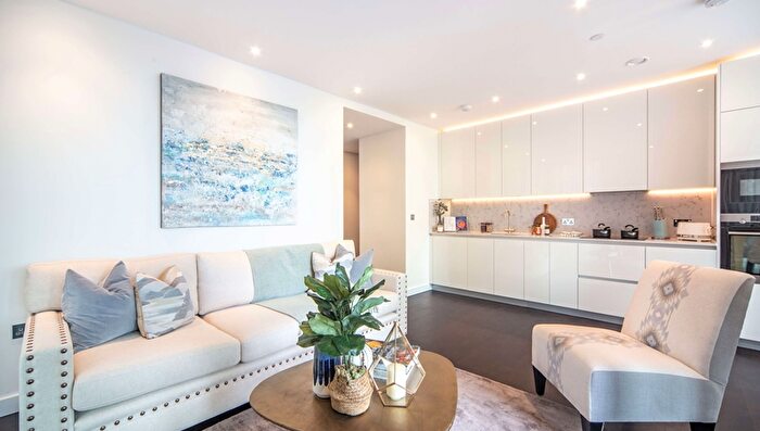 2 Bedroom Apartment To Rent In Charles Clowes Walk, London, SW11