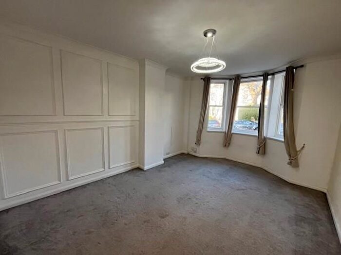 1 Bedroom Flat To Rent In Springfield Road, Brighton, BN1