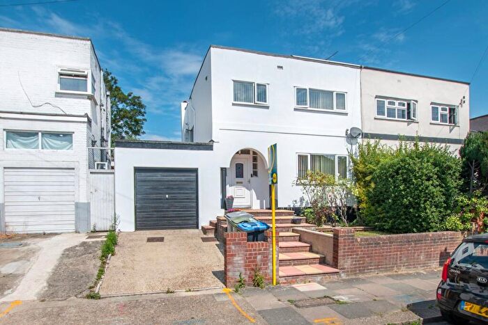 3 Bedroom Terraced House For Sale In Clifford Way, Dollis Hill, London, NW10