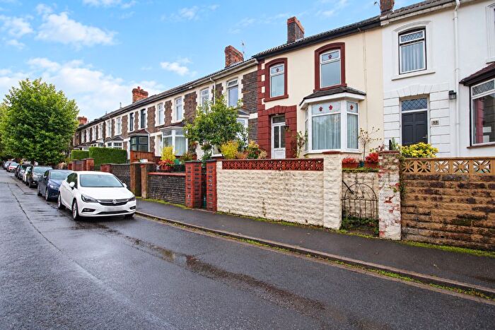 4 Bedroom Terraced House For Sale In The Parade, Trallwn, Pontypridd, CF37