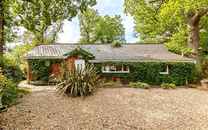 2 Bedroom Chalet For Sale In Wootton Bridge, Isle Of Wight, PO33