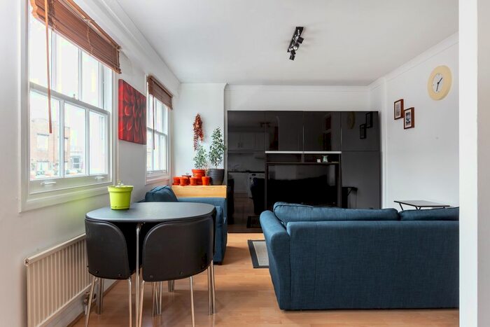 1 Bedroom Flat To Rent In Tavistock Place, WC1H