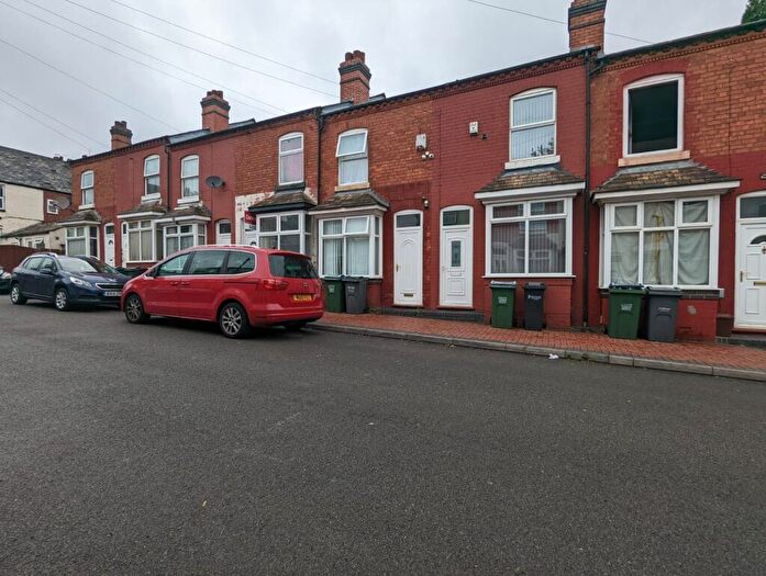 3 Bedroom Terraced House To Rent In Oliver Road, Smethwick, B66