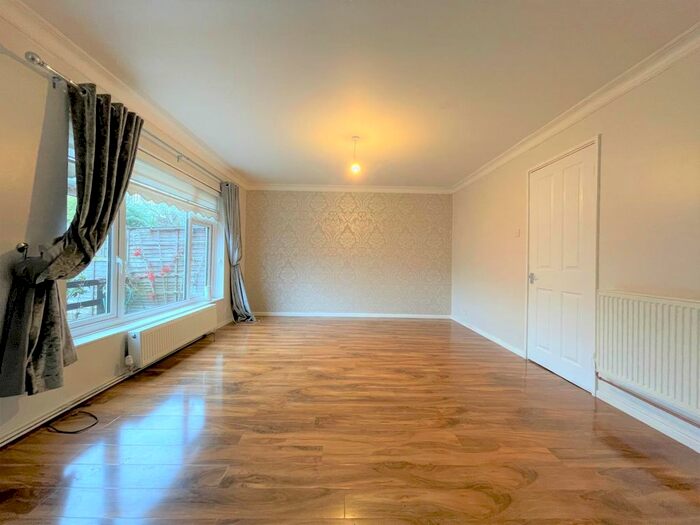 3 Bedroom Property To Rent In Milhoo Court, Waltham Abbey, EN9