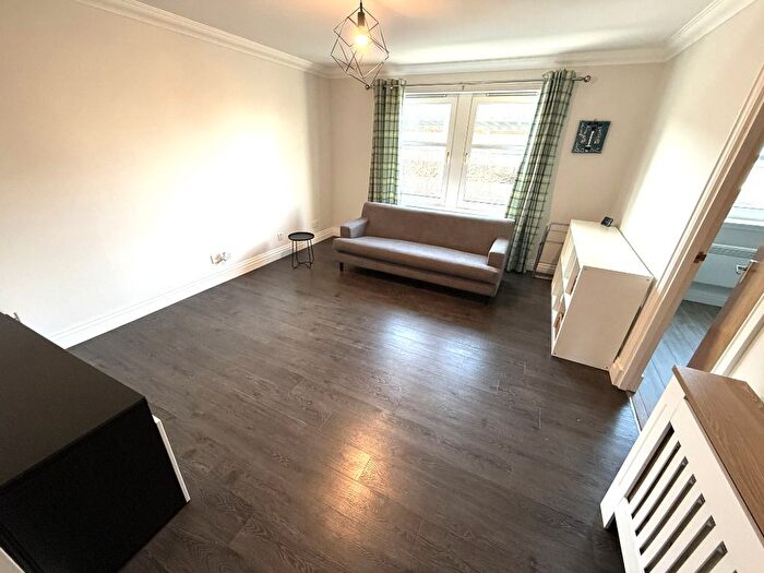 2 Bedroom Flat To Rent In Huntly Street, City Centre, Aberdeen, AB10