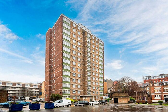 3 Bedroom Flat To Rent In Babington Court, Bloomsbury, London, WC1N