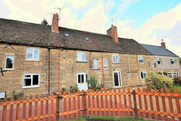 3 Bedroom Character Property For Sale In Main Road, Uffington, Stamford, PE9