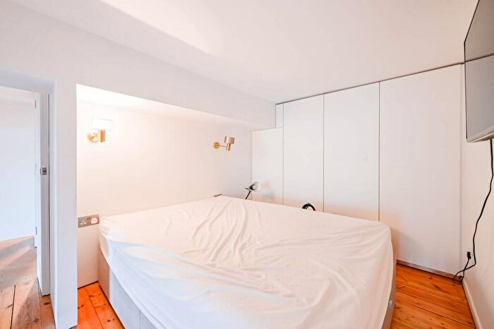 2 Bedroom Flat To Rent In Fairfield Road, Bow, London, E3