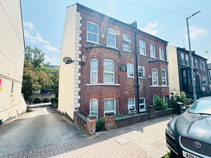 1 Bedroom Flat To Rent In Flat The Old Hat Factory, Luton, LU5