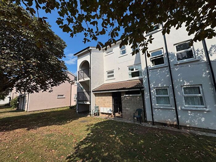 2 Bedroom Maisonette For Sale In Great Western Close, Paignton, Devon, TQ4