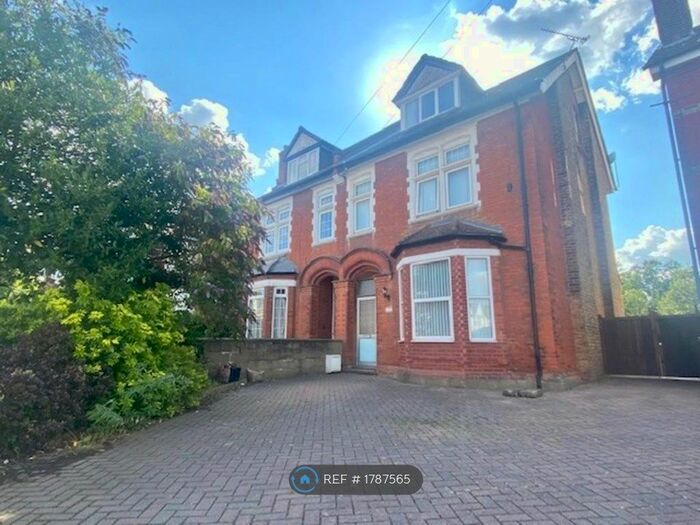 6 Bedroom Semi-Detached House To Rent In Darnley Road, Gravesend, DA11