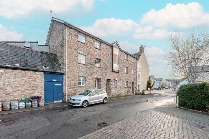 2 Bedroom Town House For Sale In The Back, Chepstow, NP16