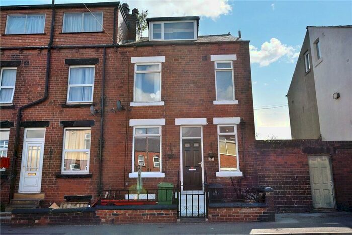 2 Bedroom Terraced House To Rent In Firth Mount, Leeds, LS11