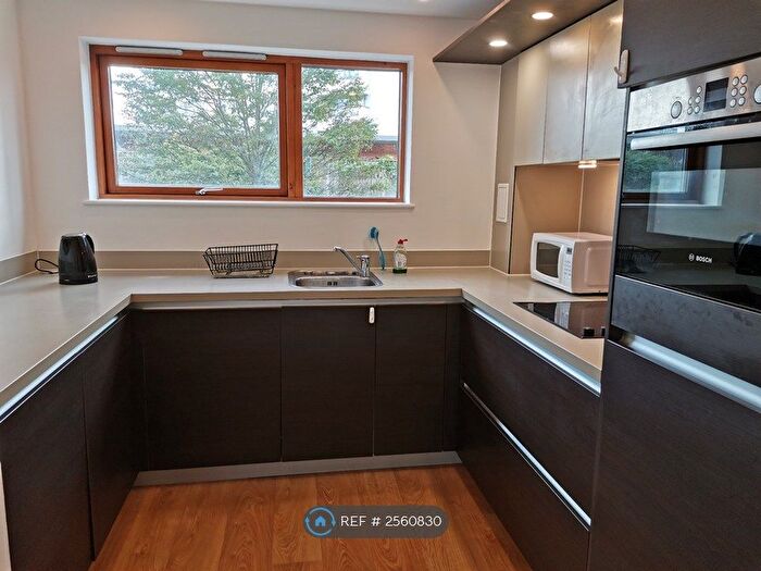 2 Bedroom Flat To Rent In Campbell Road, London, E3