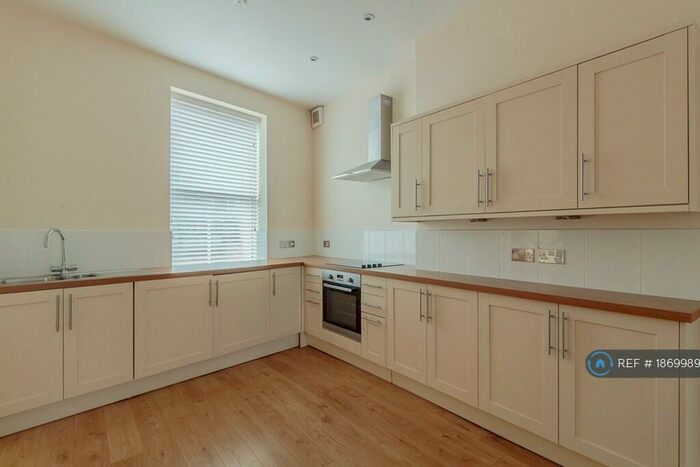 1 Bedroom Flat To Rent In Frodsham Street, Chester, CH1