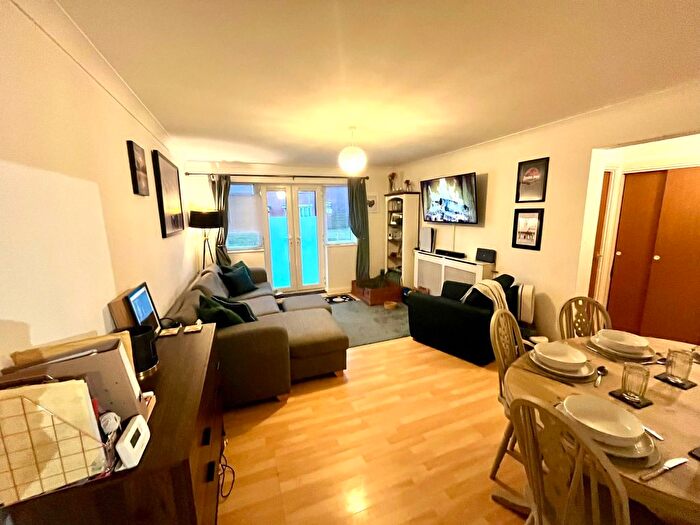 2 Bedroom Flat For Sale In Churchfield Close, Deeping St. James, Peterborough, PE6