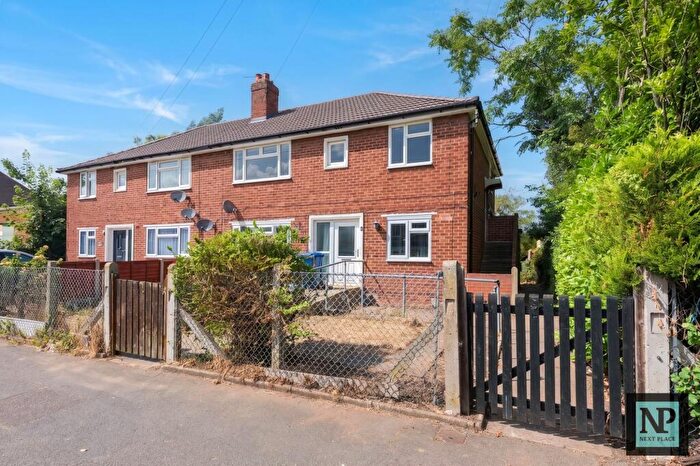 2 Bedroom Maisonette For Sale In Sutton Avenue, Tamworth, B78