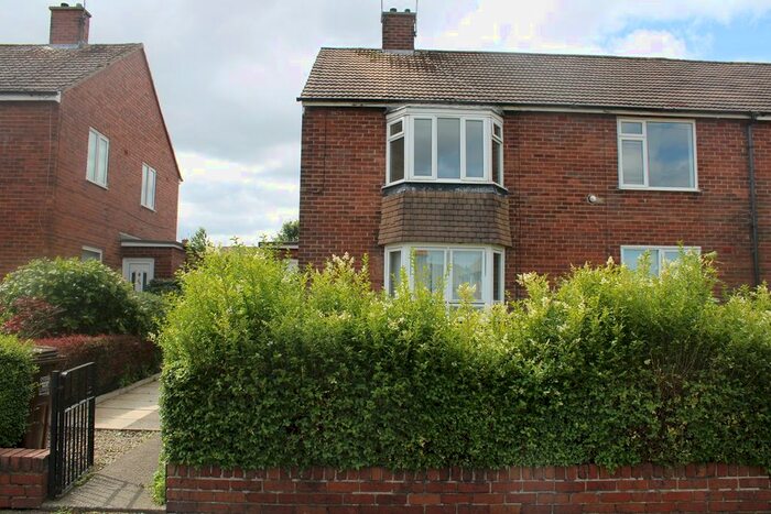 2 Bedroom Flat To Rent In Embleton Avenue, Newcastle Upon Tyne, NE3