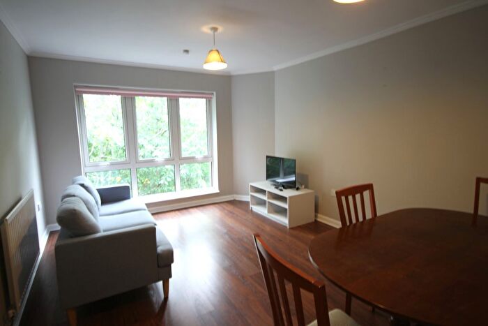 2 Bedroom Flat To Rent In Greenpark, Liberton, Edinburgh, EH17