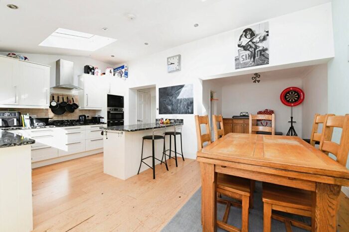 4 Bedroom Semi-Detached House For Sale In Brentwood Road, Brentwood, Essex, CM13