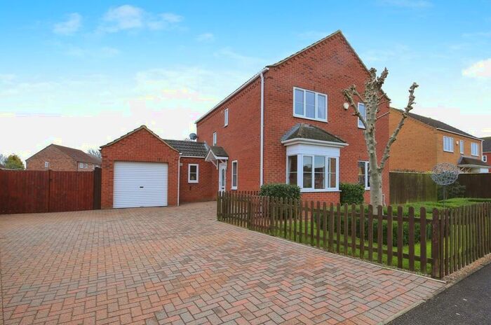 4 Bedroom Detached House For Sale In Charlemont Drive, Manea, March, PE15